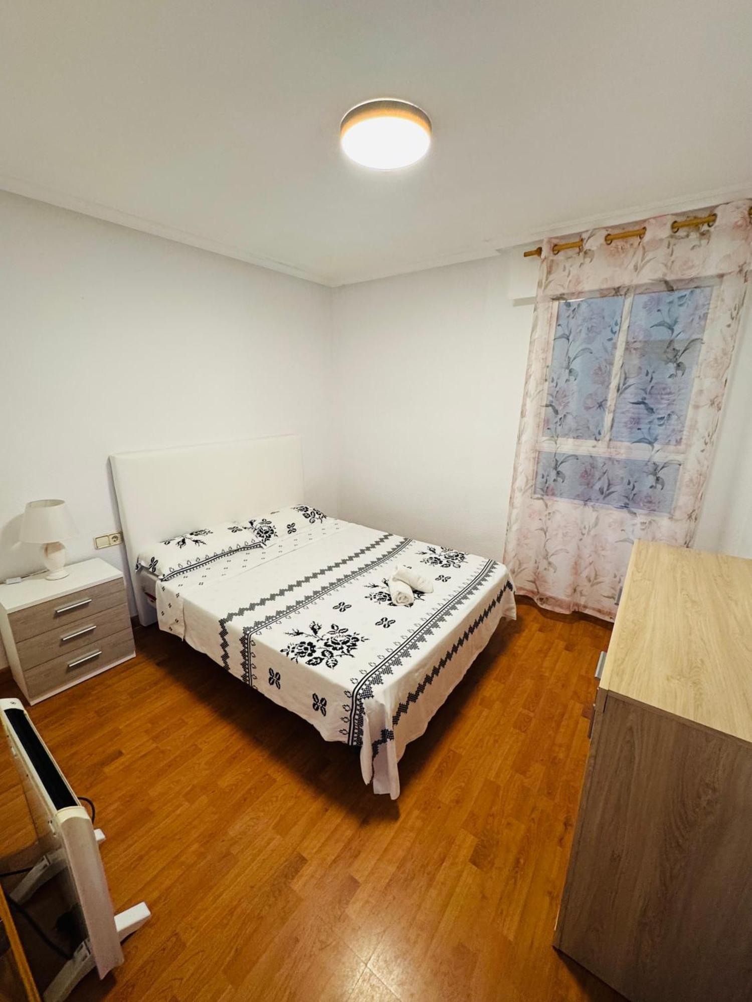 Apartament Calpe Playa Reformado Amplio 50M De La Arena Wifi Zewnętrze zdjęcie
